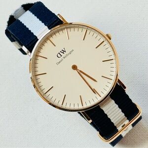 Daniel Wellington Glasgow 36mm Women's Men's Rose Gold Watch Blue White Band